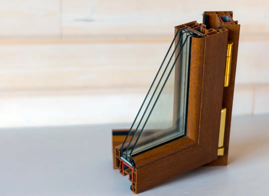 Installation de fenêtre en bois sur mesure Chantonnay
